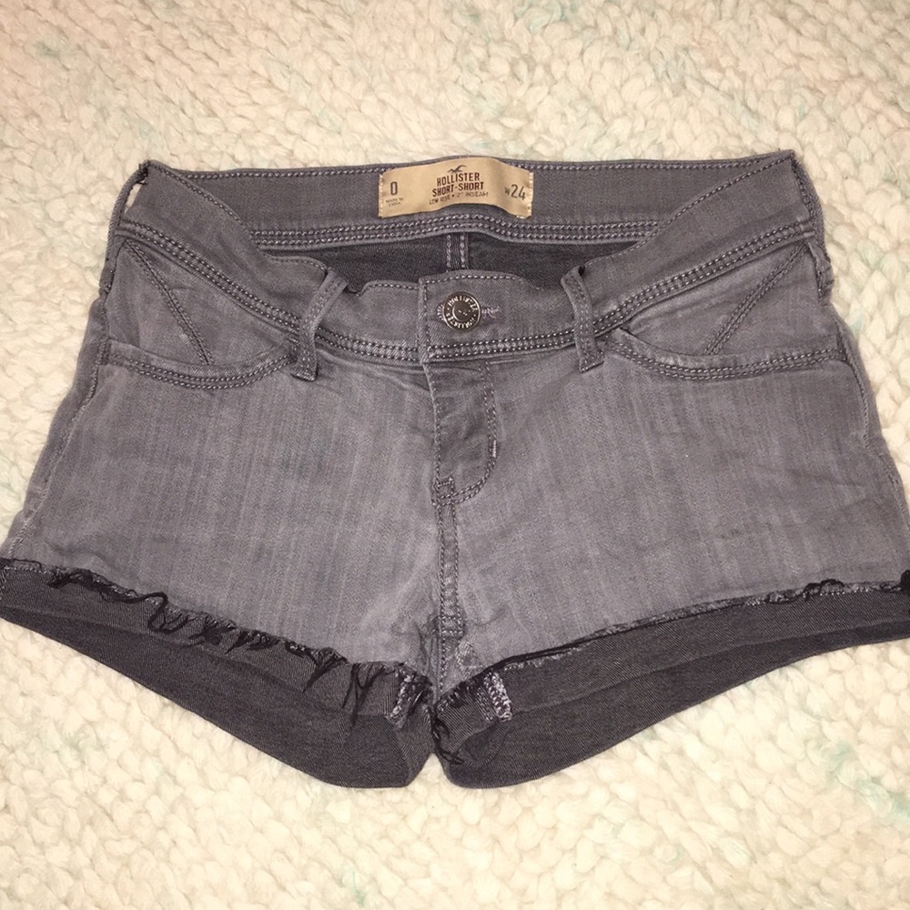 Grey low-rise hollister shorts